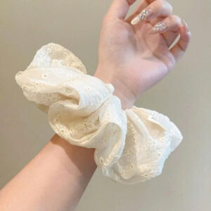 Dây Buộc Tóc Scrunchies Vải Ren Màu Kem-TL08